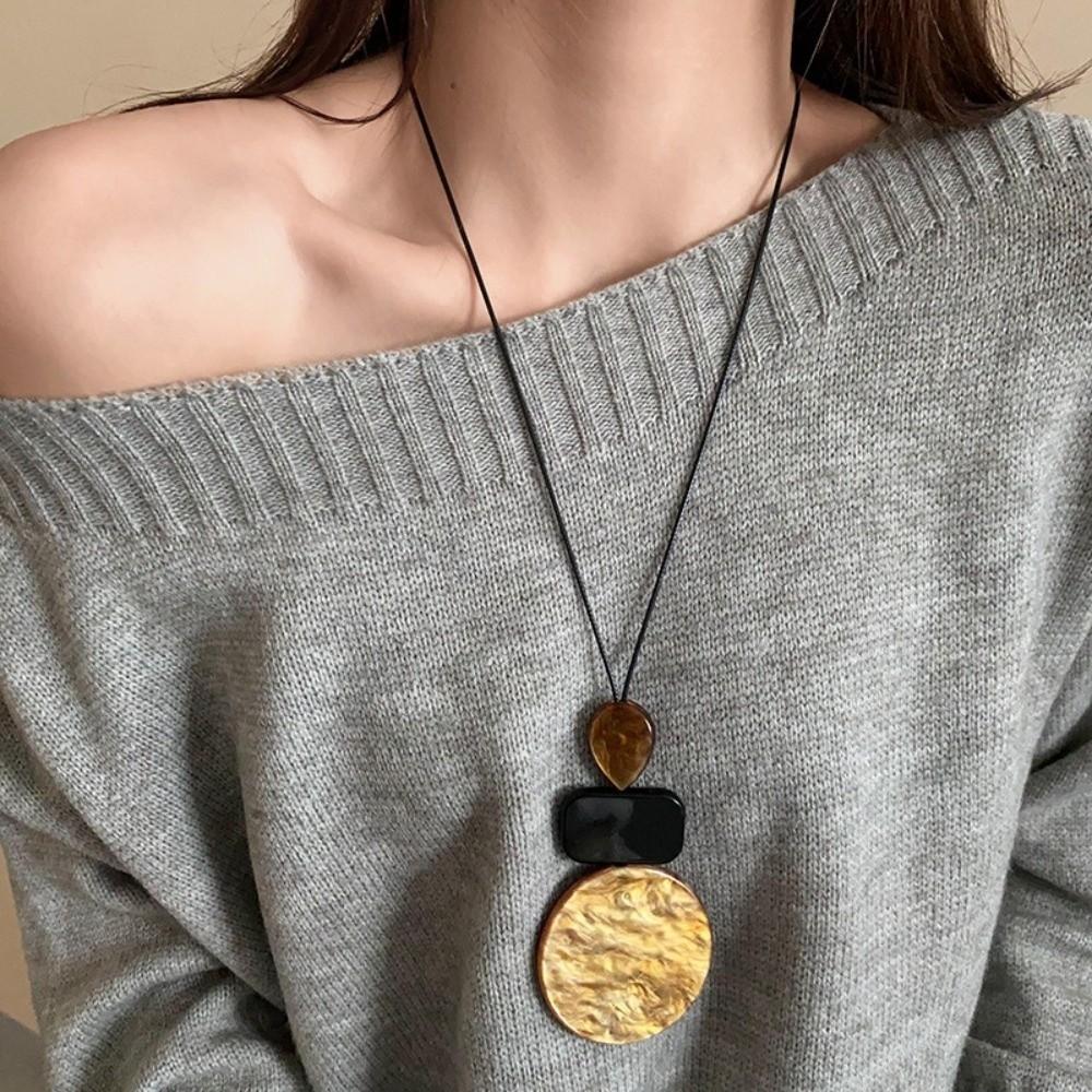 

Pendant Necklace for Women Advanced Sweater Chain Simple Neck Chain Clothing Accessories Style 1