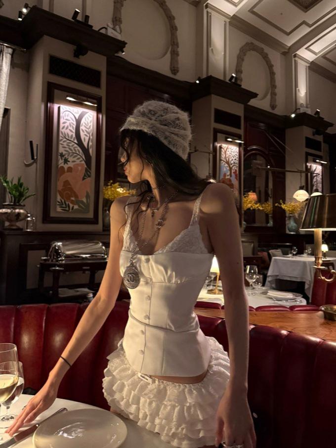 

Warden Edge White Lace Slimming Camisole for Women - Spring Patchwork Two-Piece Look Large