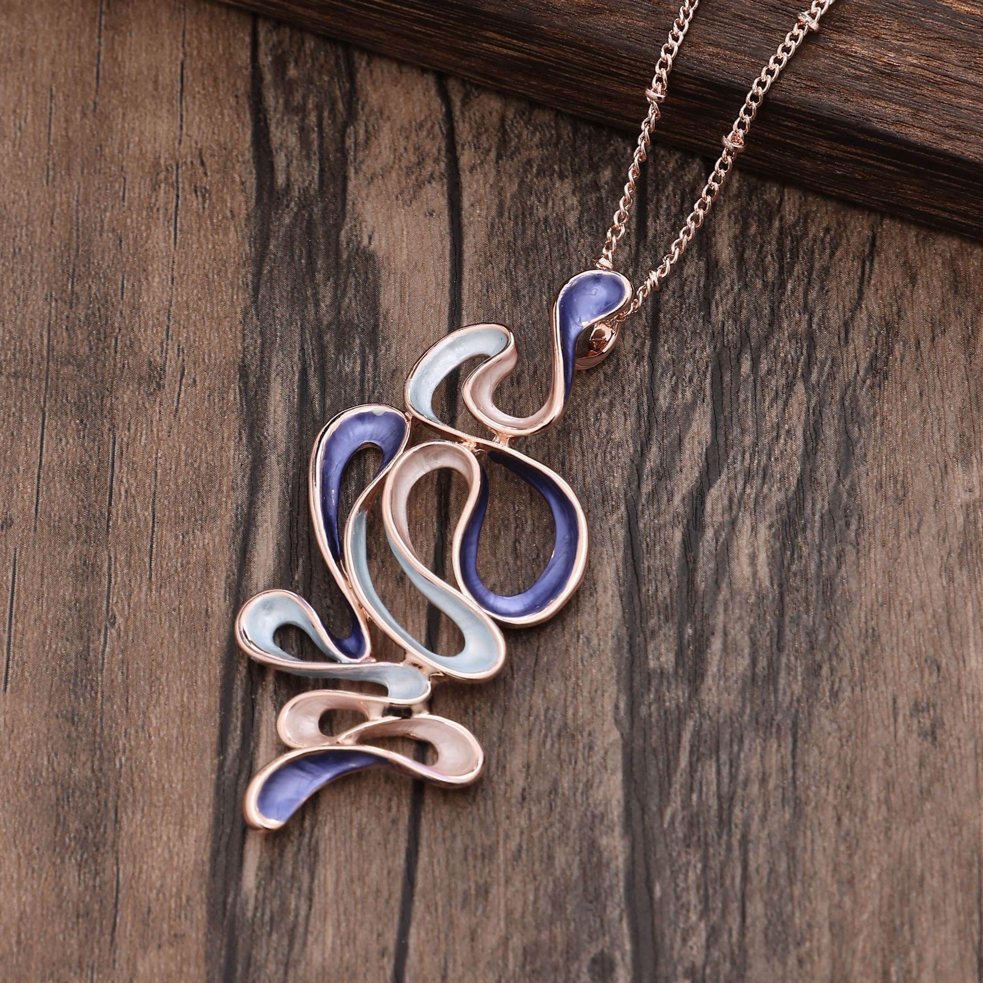 

Новая красочная геометрическая линия змеевидный сплав кулон, модное и высококлассное женское универсальное колье