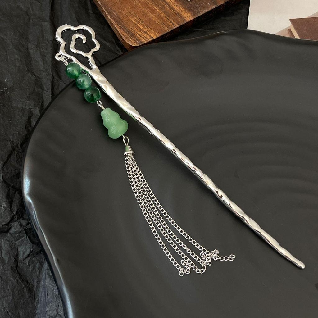 Elegant Ancient Style Minimalist Women's Tassel Hairpin - New Chinese Design
