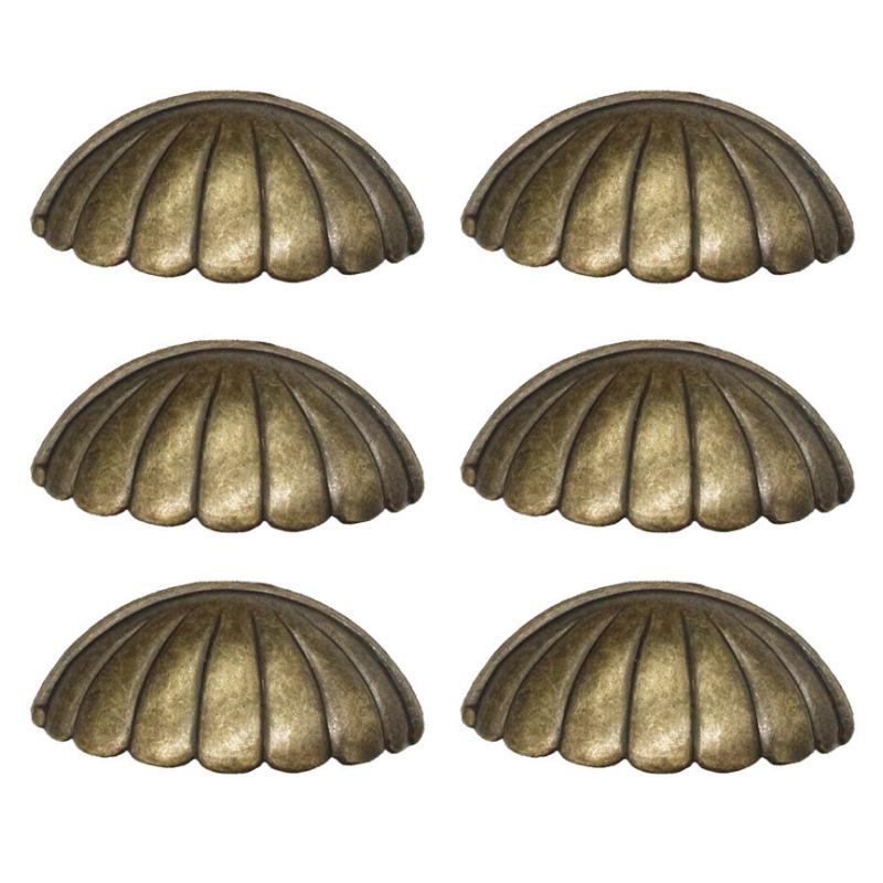 Retro Semicircular Shell Cabinet Handle with Patterned Alloy