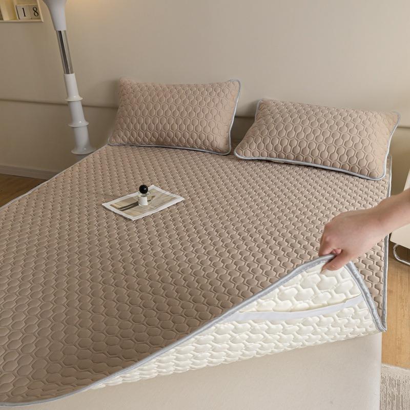 Thin Summer Mat for Bed High-quality Cool Feeling Rayon Bed Pad Cover and Pillowcase Bed Sheet Set Cooling