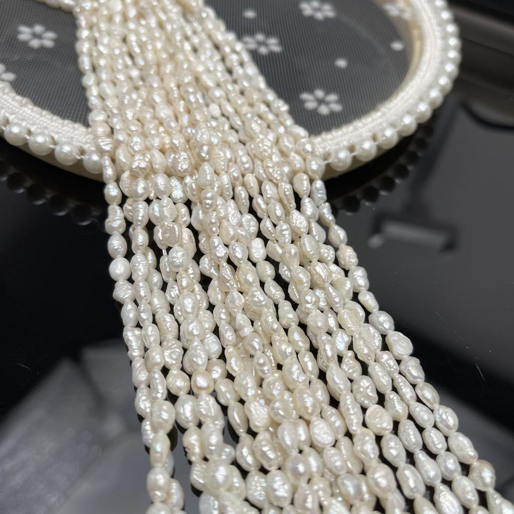 1String, White Natural Freshwater Pearls, Kexu Pearl Beads for Jewelry Making DIY Necklaces, Bracelets Crafts (Beads 4-5mm, Length 36cm)