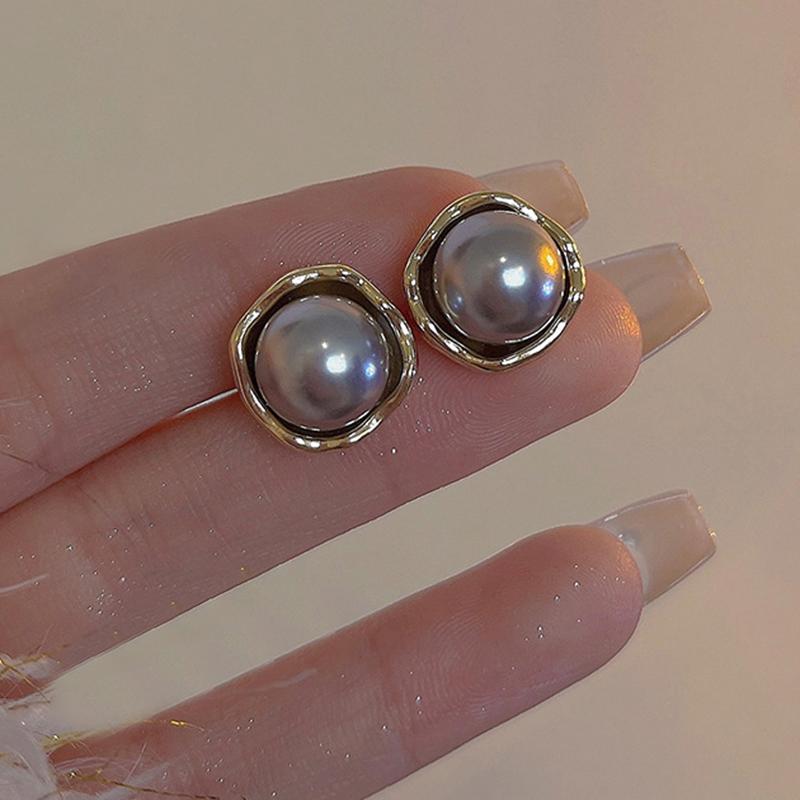 

Vintage Classic Charm Gray Pearl Stud Earrings for Women Temperament Gold Color Geometry Korean Fashion Jewelry Accessories Gift серый