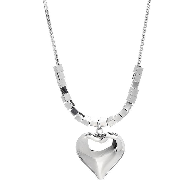 

Korean Style Heart Pendant Titanium Steel Necklace for Women