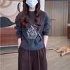 Retro European Style Letter Print Sweatshirt - Women's Versatile Loose Fit, Round Neck, Color Block Design for Autumn/Winter Fashion.