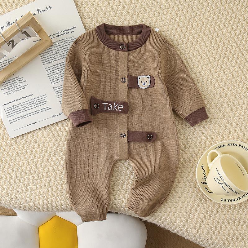 0-36 Months Baby Jumpsuit: Seasonal Newborn Bodysuit with Full Moon Fur for Spring, Autumn, and Winter.