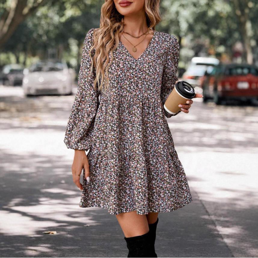 Hot-selling European and American foreign trade new dresses, round neck small floral long-sleeved bohemian dress