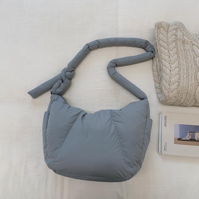 Simple casual portable dumpling bag women's bag 2025 winter new high-value large-capacity foreign-style shoulder bag women