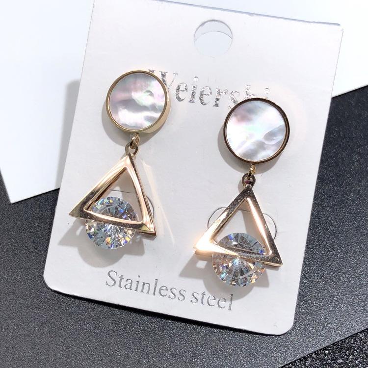 Japanese and Korean 18K Rose Gold Titanium Steel Zircon Stud Earrings, Femininity Simple Four-leaf Clover Black Earrings Internet Celebrity