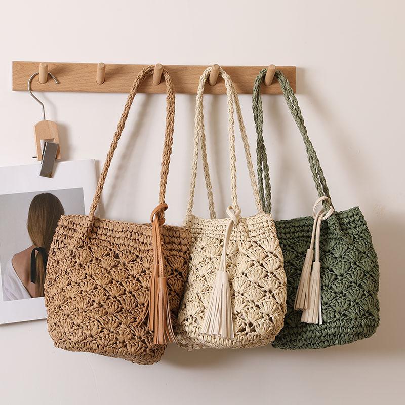 Fashionable Fringed Woven Straw Bag Single Shoulder Holiday Beach Women's Bag Hollow Fan Pattern Versatile Neutral Minimalist St
