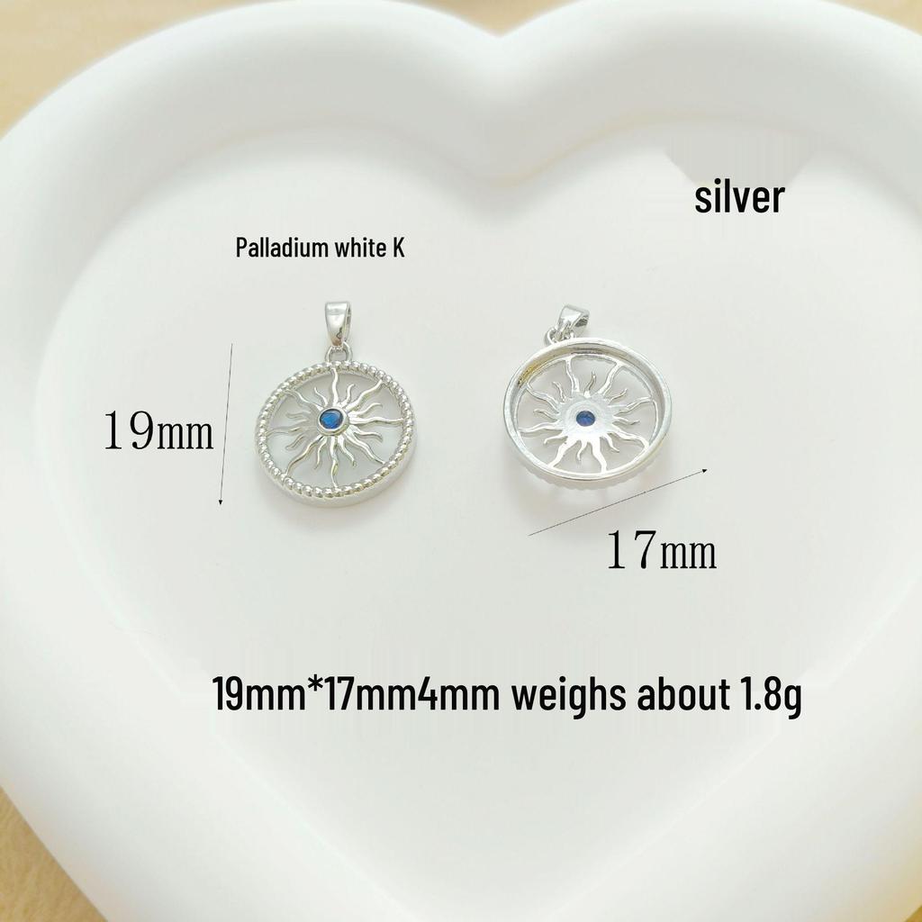 European & American Gold-Plated Moon Star Copper Pendant Necklace for Women