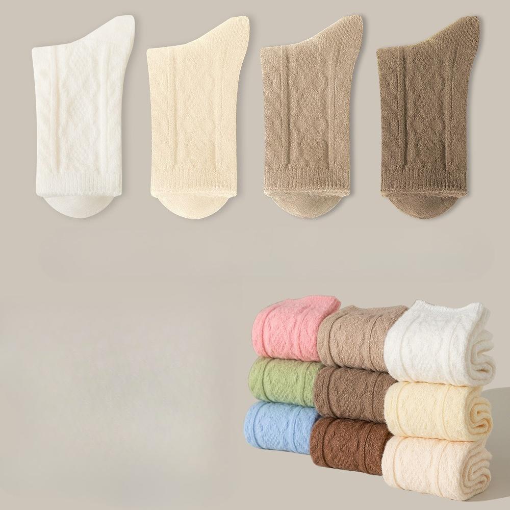 4 Pairs of Women's Winter Fleece and Thickened Warm Sleeping Floor Mid Calf Socks