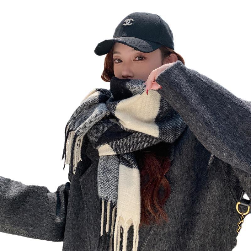 New Korean Style Classic Plaid Scarf for Women in Autumn and Winter Thickened and Warm  Versatile Shawl for Students To Wear As A Scarf