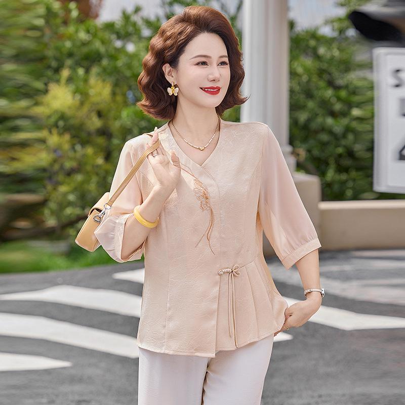 2026 Summer Women's Chinese Style Short-Sleeved Shirt - Fashionable, Elegant, Age-Defying Mother's Wear