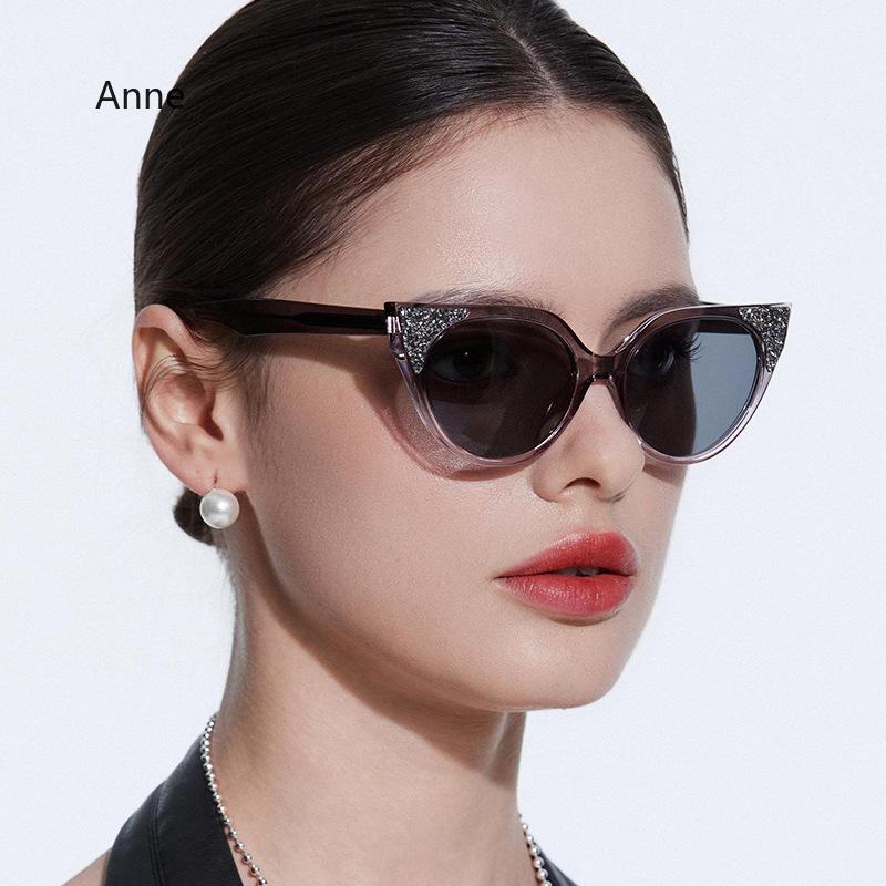 Cat Eye Sunglasses Women  Retro Design Elegant Ladies Half Frame Fashion Italy Sunglasses Female Vintage Eyewear Big