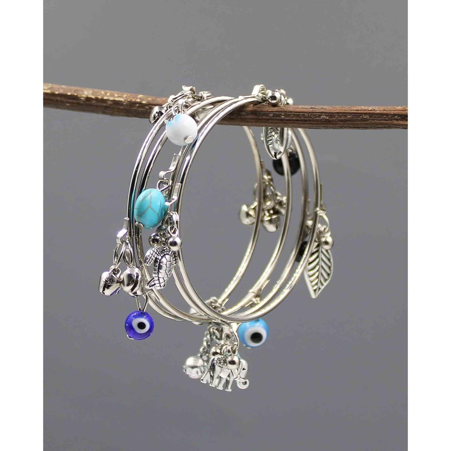 

GURJARI JEWELERS Женские окисленные браслеты из 4 браслетов с бирюзой, Evileye и бусинами Gungru, набор браслетов с подвесками