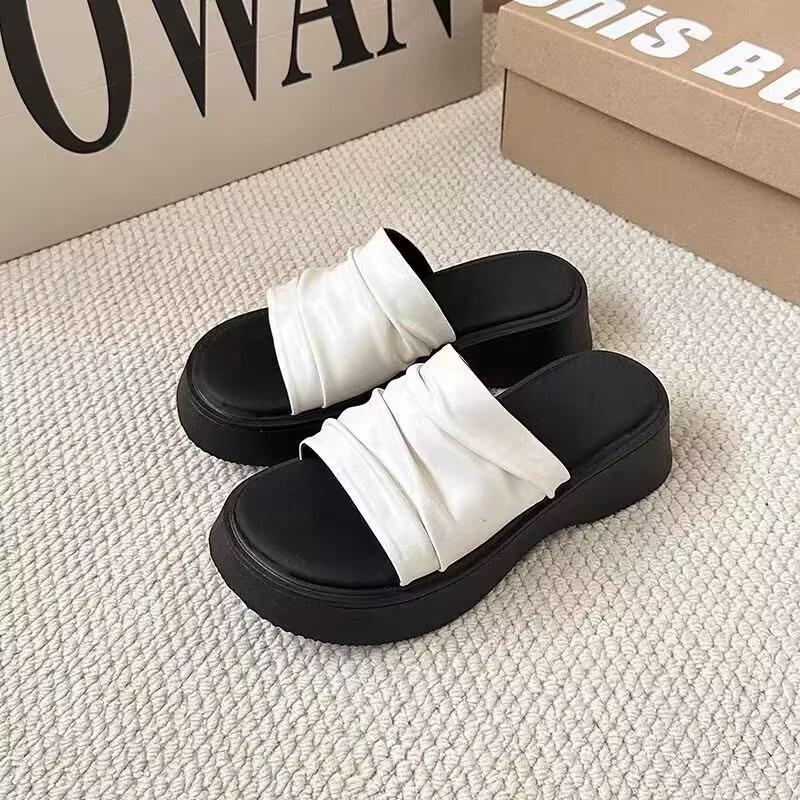Holiday wind pleated thick-soled one-word slippers summer new outer wear heightened non-slip cool slippers