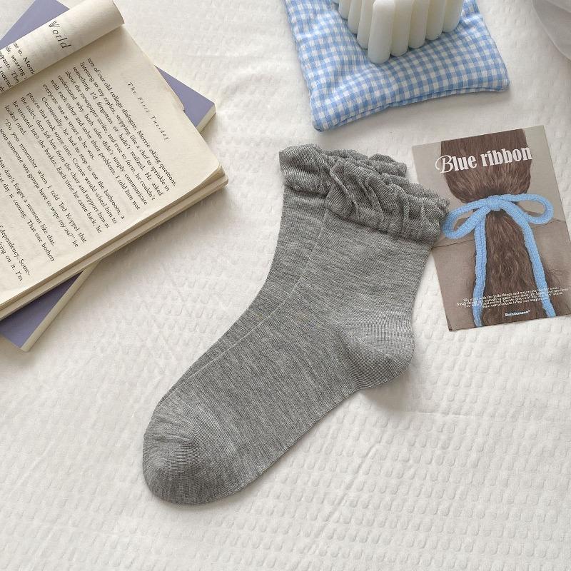 Silk Stockings for Children in Summer Style, Thin and Breathable Mid-calf Length, Mesh with Bubble-shaped Lace Trim.
