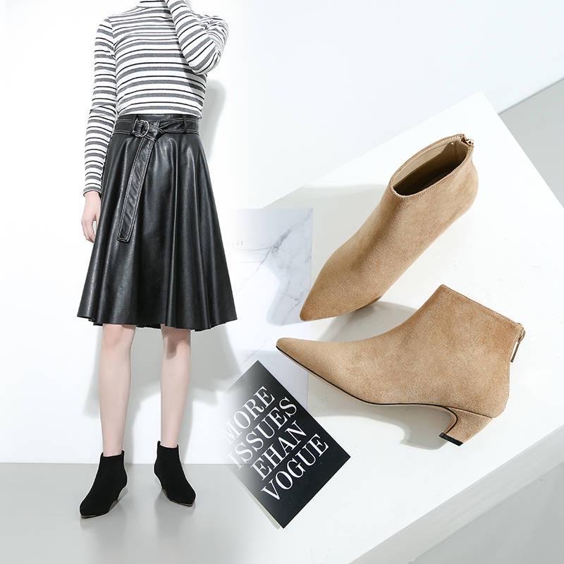 

Пикантные лаконичные ботильоны без шнуровки с острым носком, качественная эластичная осенне-зимняя женская обувь на квадратном каблуке 34 бежевый