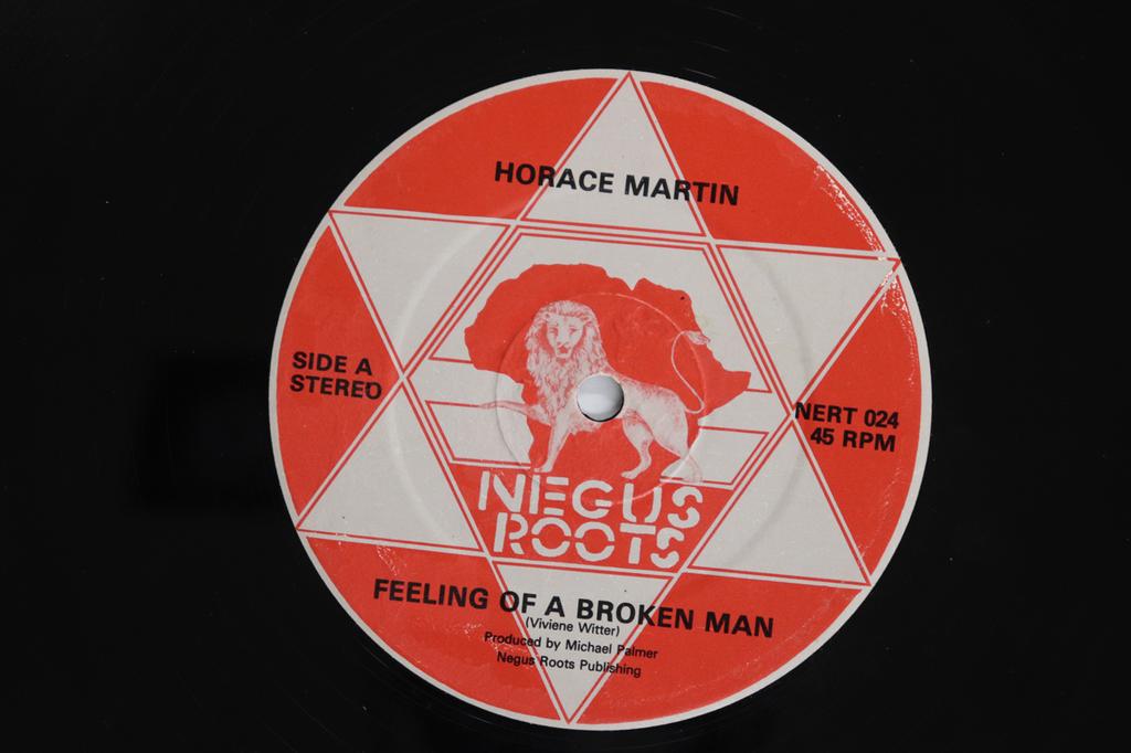 12inch Record HORACE MARTIN - Zuggy Zuggy / Feeling Of A Broken M NERT024 NEGUS ROOTS 1984 UK Reggae, Ska & Dub Used