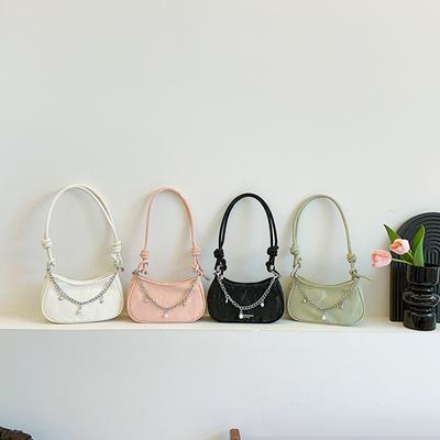 Design de niche Sac exquis Été Nouveau Sac porté sous l'aisselle à chaîne de perles Sac croissant tendance à bandoulière une épaule