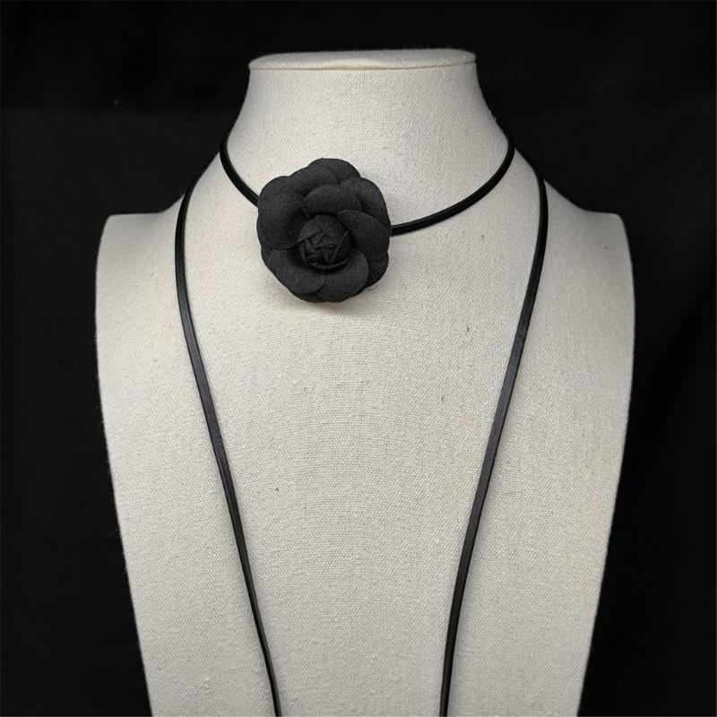 2Pieces Flower Neck Jewelry Set Fabric Necklace Women Neckwear Charm Necklace Date Jewelry Suitable for Daily Wear