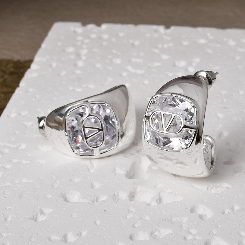 Retro Hoop Earrings, Luxury Statement Earrings, Elegant Studs, Fashion Dangle for Women