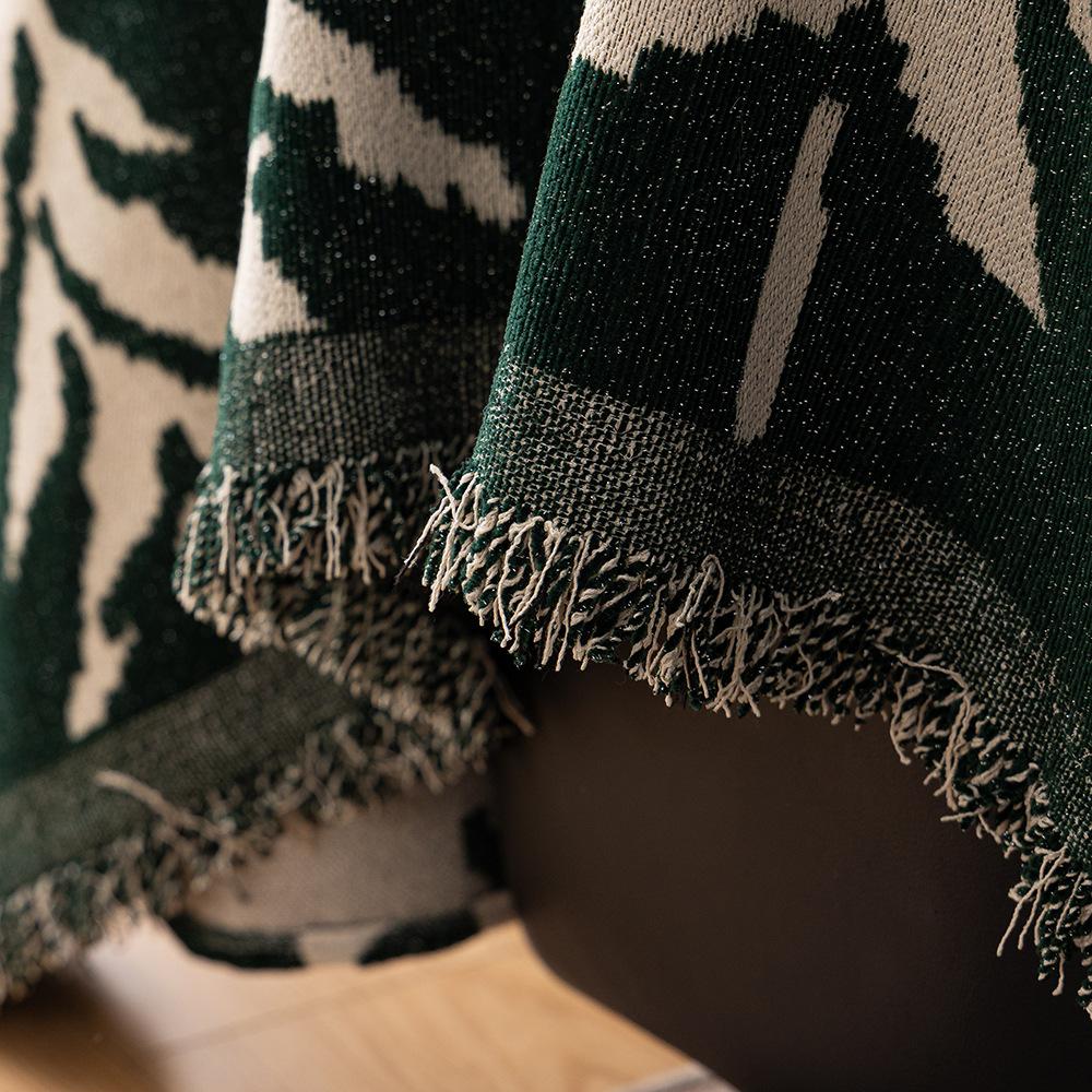 Christmas Festival Decoration Chenille Sofa Cover,All Seasons Blanket Sofa Towel,Living Room Sofa Cover,Anti-cat Scratch Cover