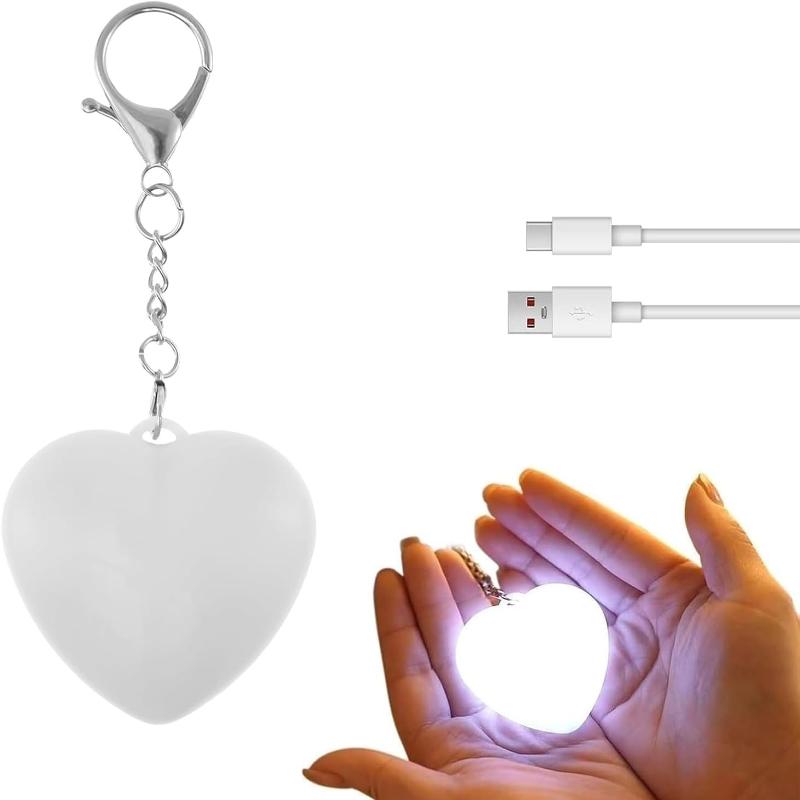 1PC Heart-shaped Mini Night Light, with a Built-in Battery, Can Be Hung On a Handbag, Keychain, or Used As a Desktop Decoration.