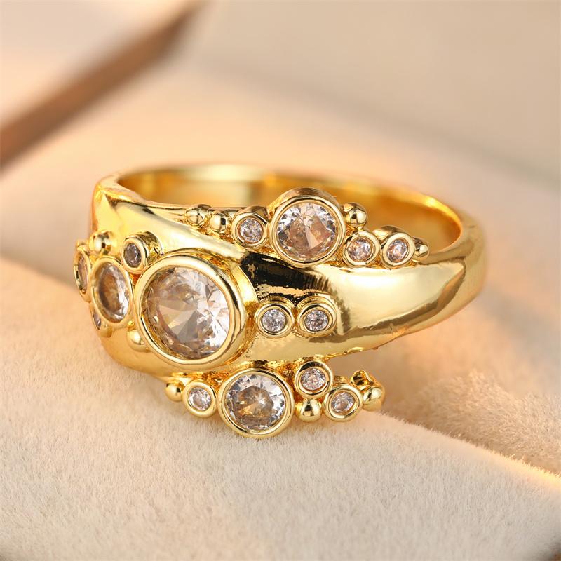 Vintage Inlaid White CZ Women's Ring Creativity Gold Color Geometry Daily Wear Party Jewelry Anniversary Gift