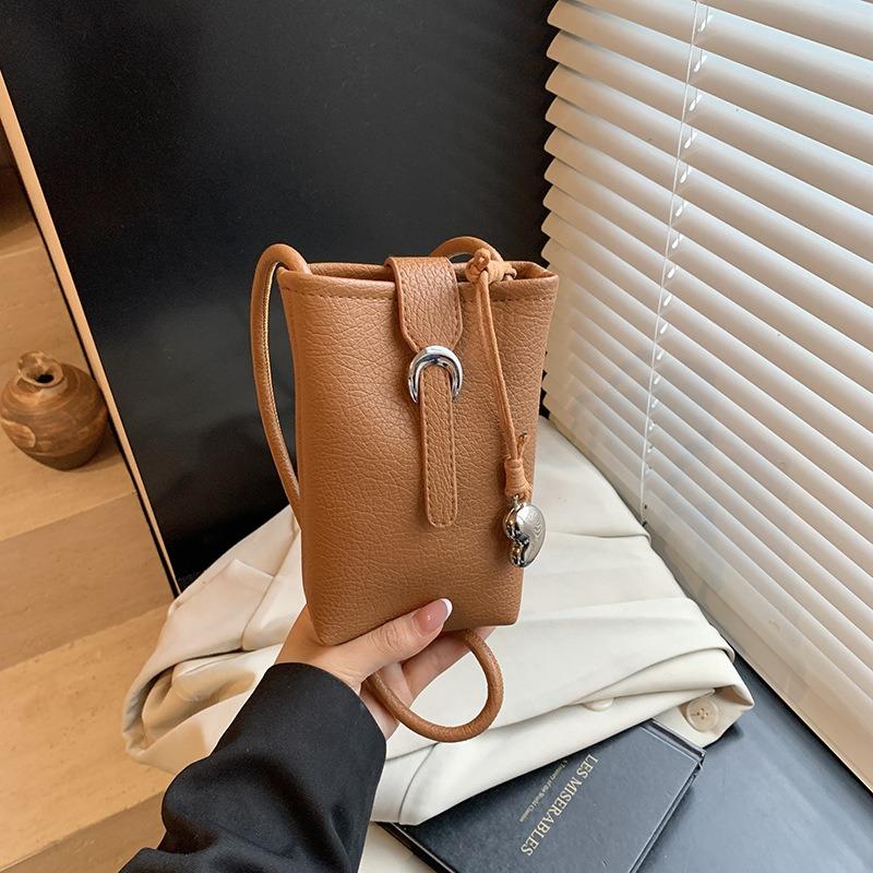 Simple retro mobile phone bucket bag new fashionable summer texture shoulder bag casual versatile messenger bag
