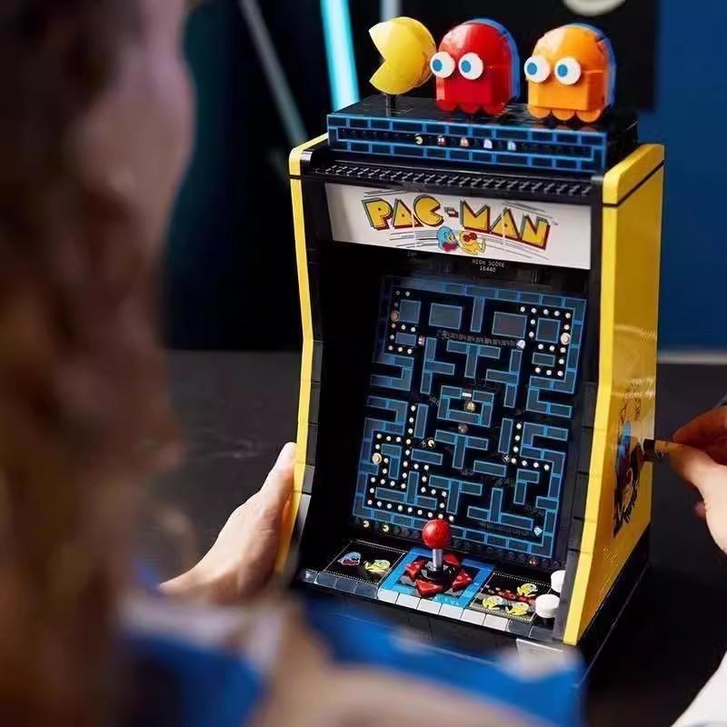 Pac Retro Man Game Console Building Block Kit For Collectors And Diy Enthusiasts
