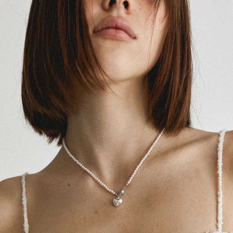 MIDNIGHT MOMENT magnet love pearl necklace (2COLORS)