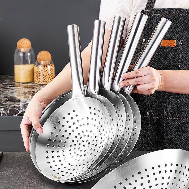 Cooking Made Easy with Stainless Steel Skimmer Spoon Mesh Design for Noodle Dumpling Straining Long Handle