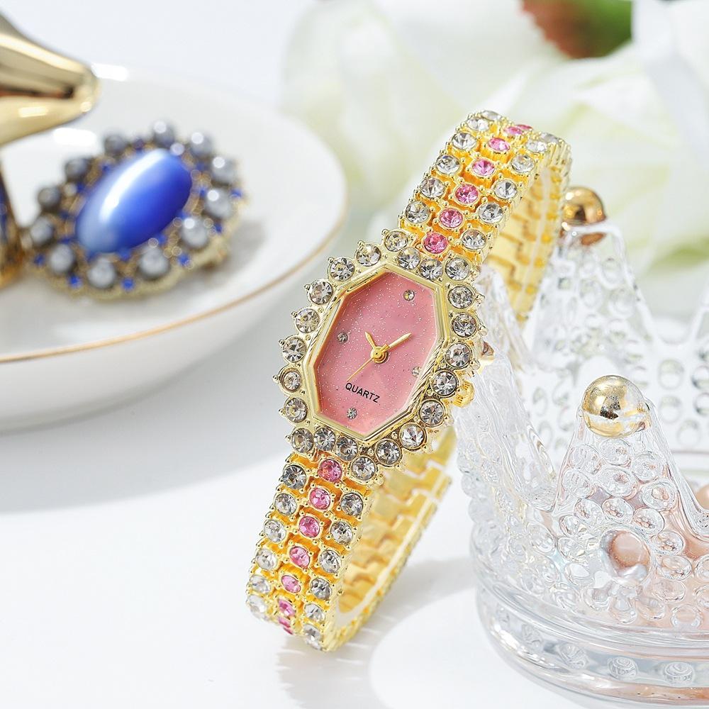 New Style Steel Band Bracelet Simple Casual Jewelry Ladies Watch Personality Oval Diamond Alloy Watch Ladies