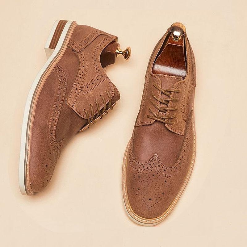 Fashion Britain Trend Gentleman Men's Pointed Suede Leather Brogues  Lace Up Casual Dress Homecoming Shoes Male Formal Wedding Footwear