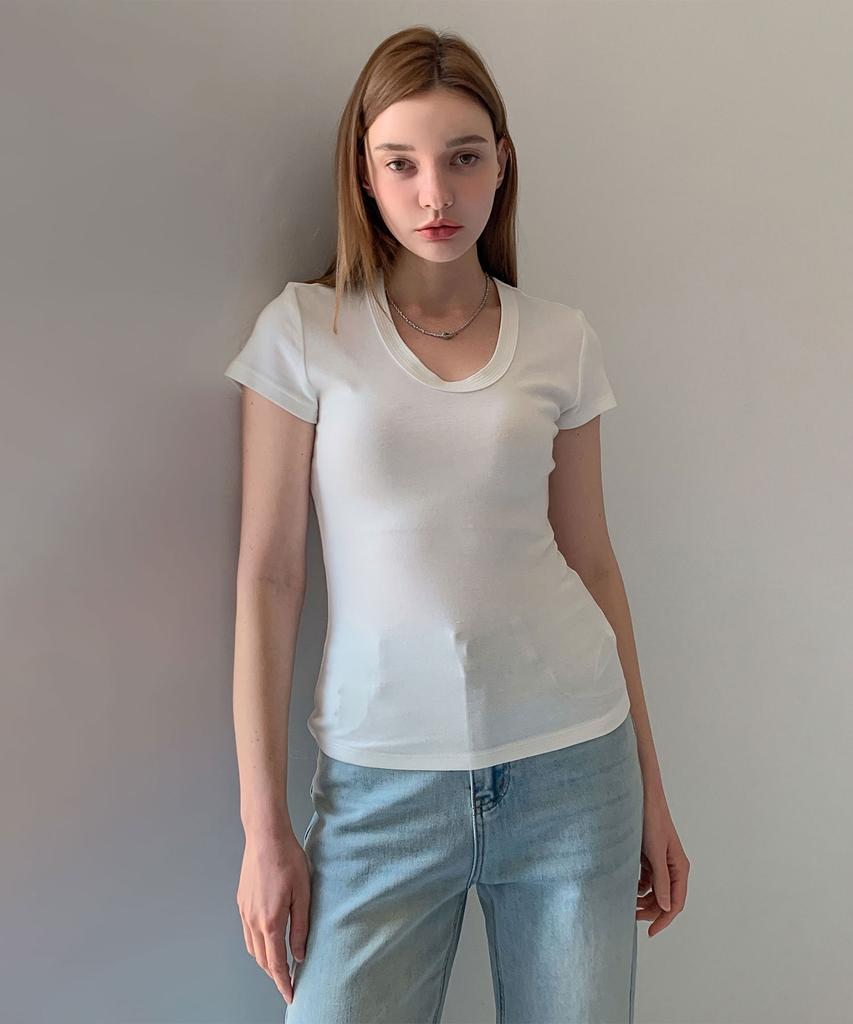 Baseukala Slim Fit Stitch U-Neck Short Sleeve T-Shirt (2Colors)