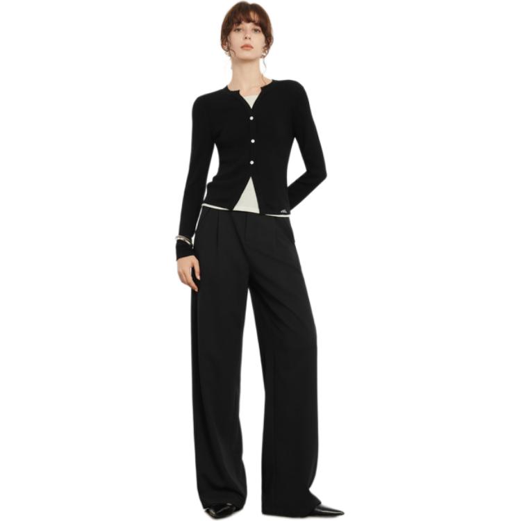 ELLE French Style Solid Color Embroidered Logo Simple Long Sleeve V-Neck Sweater Women Sweater Black EM40013