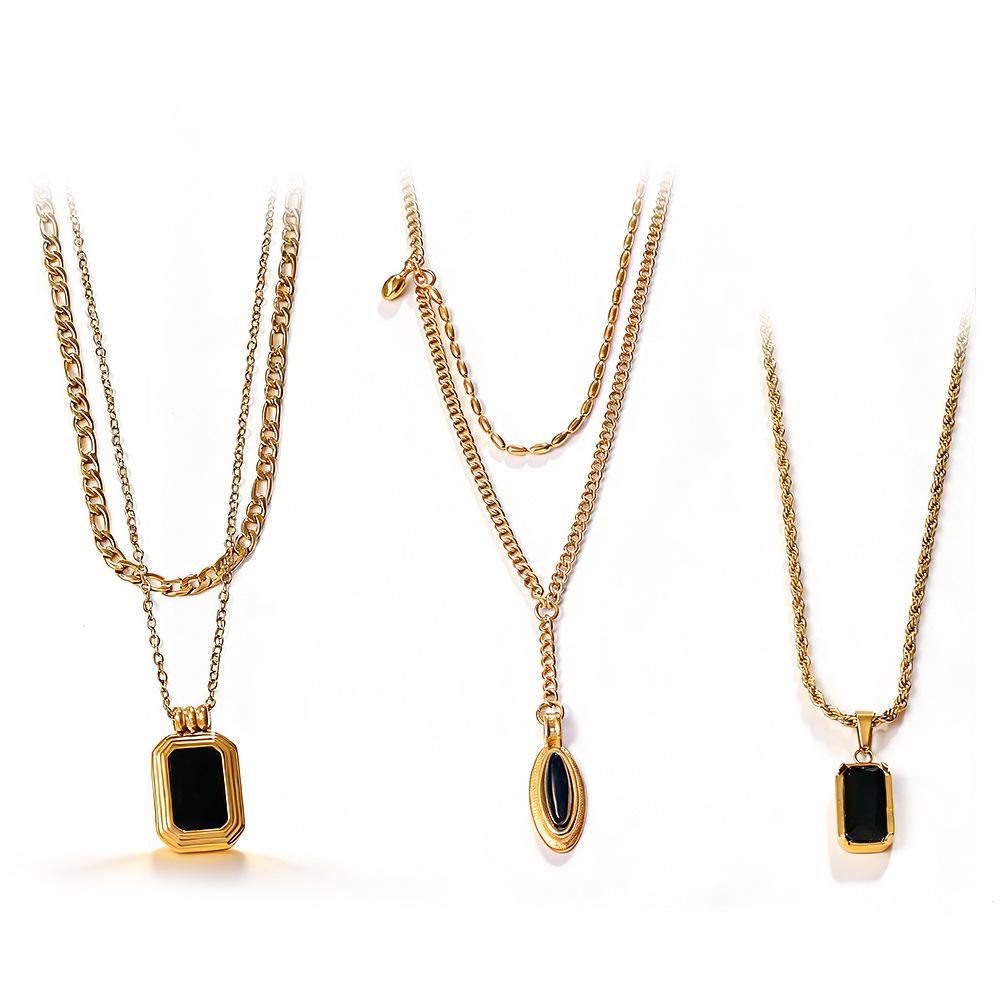 Vintage Stacked Wind Double-Layer Oval Black Agate Pendant Necklace Gold-Plated Square Black Zirconium Collarbone Chain