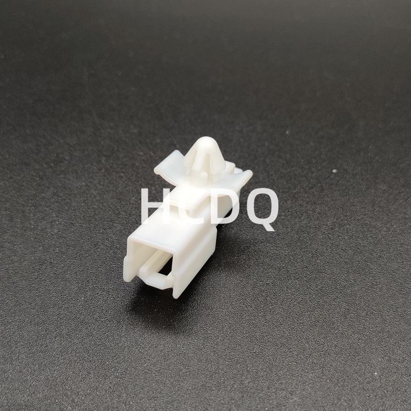 10 PCS Supply 7182-8049 original and genuine automobile harness connector Housing parts 7182-8049