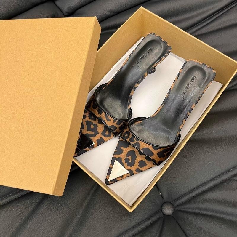 

European and American fashion leopard print high-heeled slippers women s 2025 new summer wear pointed sexy stiletto open-toed sandals women 42 цветной печати леопарда