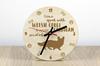 Cardigan Welsh Corgi - orologio con cane, orologio in legno con incisione, orologio personalizzato da Art-Dog