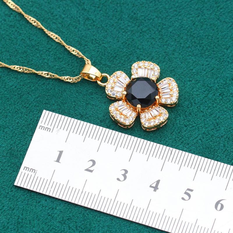 Hit Europe and The United States AAA Zircon Vintage Bracelet Necklace Earrings Jewelry Set