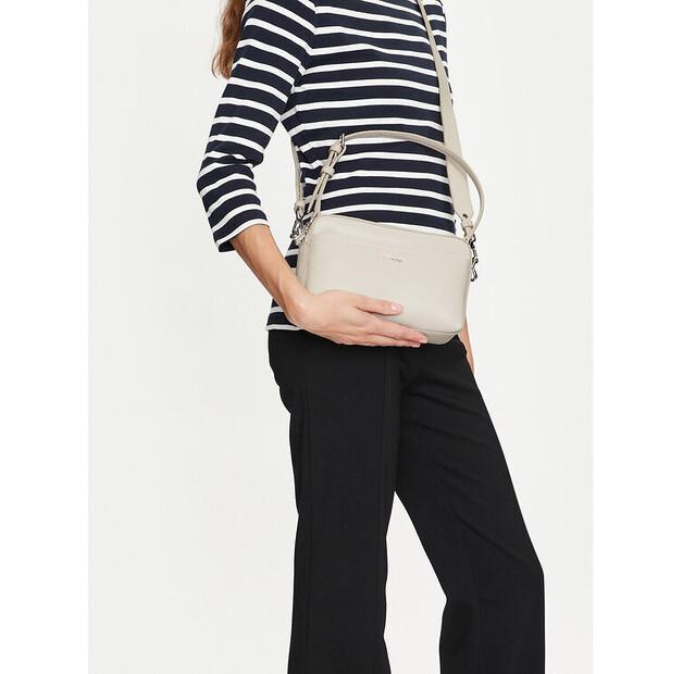 Bag Calvin Klein Calvin Klein Ck Must Convertible Camera Bag K60K612280 Beige