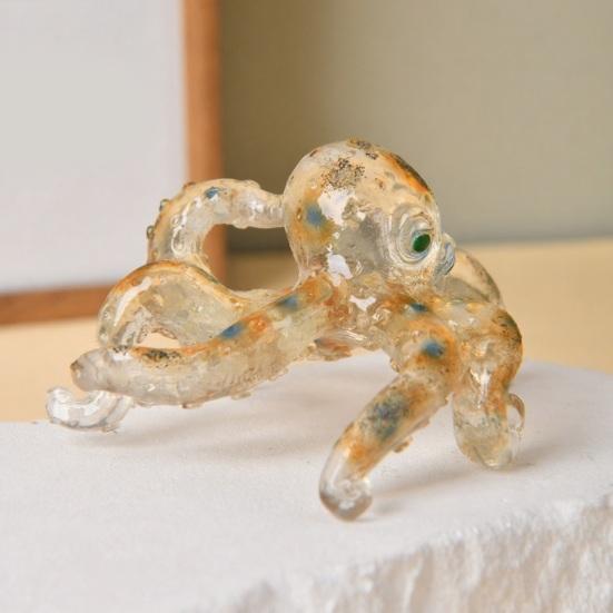 Handcrafted Resin Octopus Figurine Unique Sea Creature Statue with Realistic Details & Quartz Accents Decorative Desktop Sculpture for Home Office