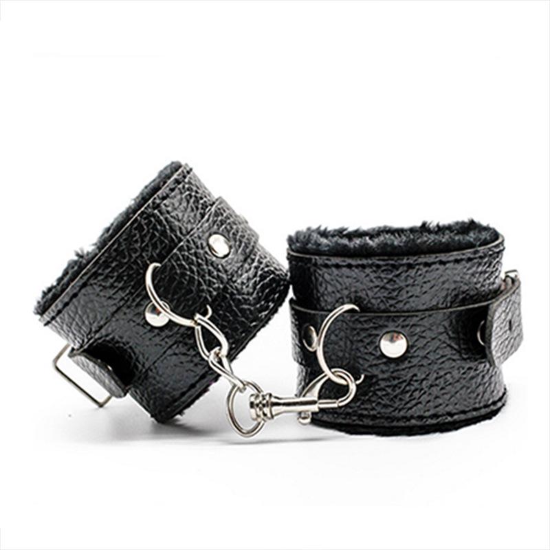 7pcs/set for Woman PU Leather SM Bondage Set Sex Handcuffs Footcuffs Whip Rope Eye Mask Blindfold Erotic Toys Couples