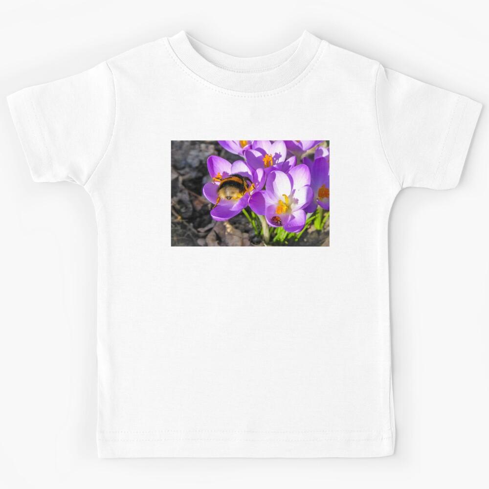 Queen Bumblebee and Ladybug on Purple Crocus | Bumblebee bumblebees in the butt Kids T-Shirt 130