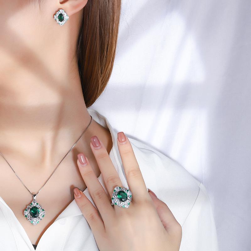 Jewelry Popular Ring Imitation Emerald Dan Pendant Ring 10 * 12 Earrings 6 * 8 Set