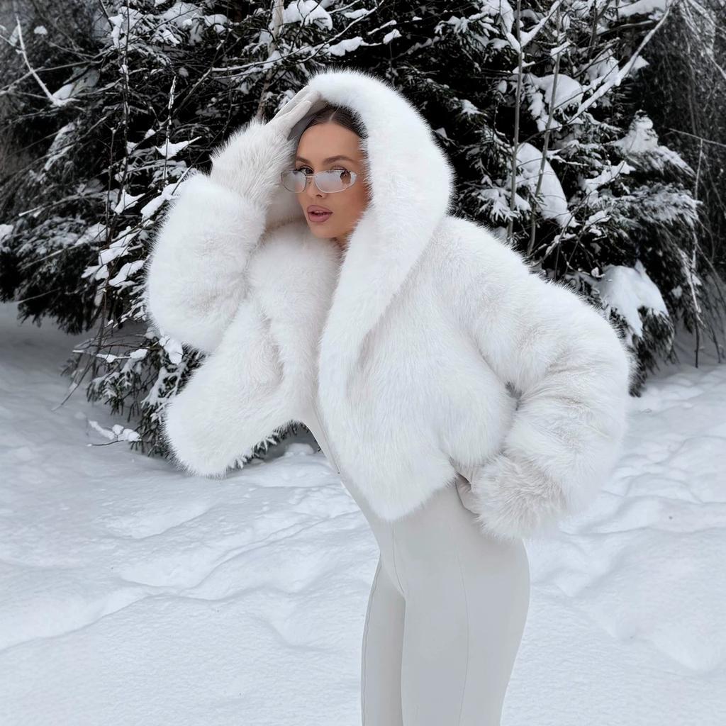 Russian women's short hooded imitation fur coat white fox fur coat eco-friendly artificial fur jacket